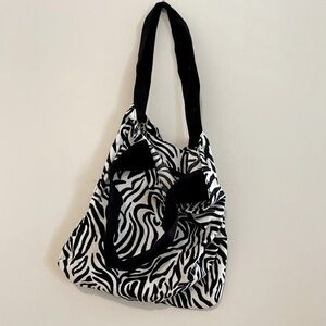 4/$24 🧡 Zebra prints fabric tote bag